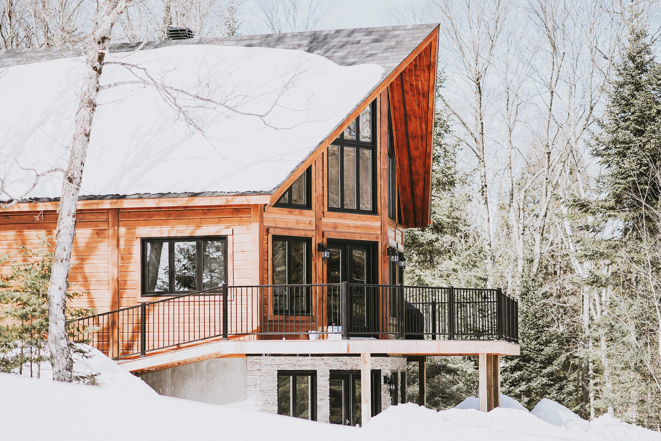 Charming Getaways for the Snowy Season